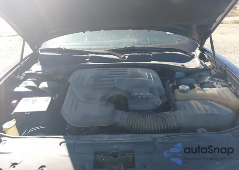 2018 Dodge Charger Sxt Rwd z USA, uszkodzony, nr VIN 2C3CDXBG8JH180317